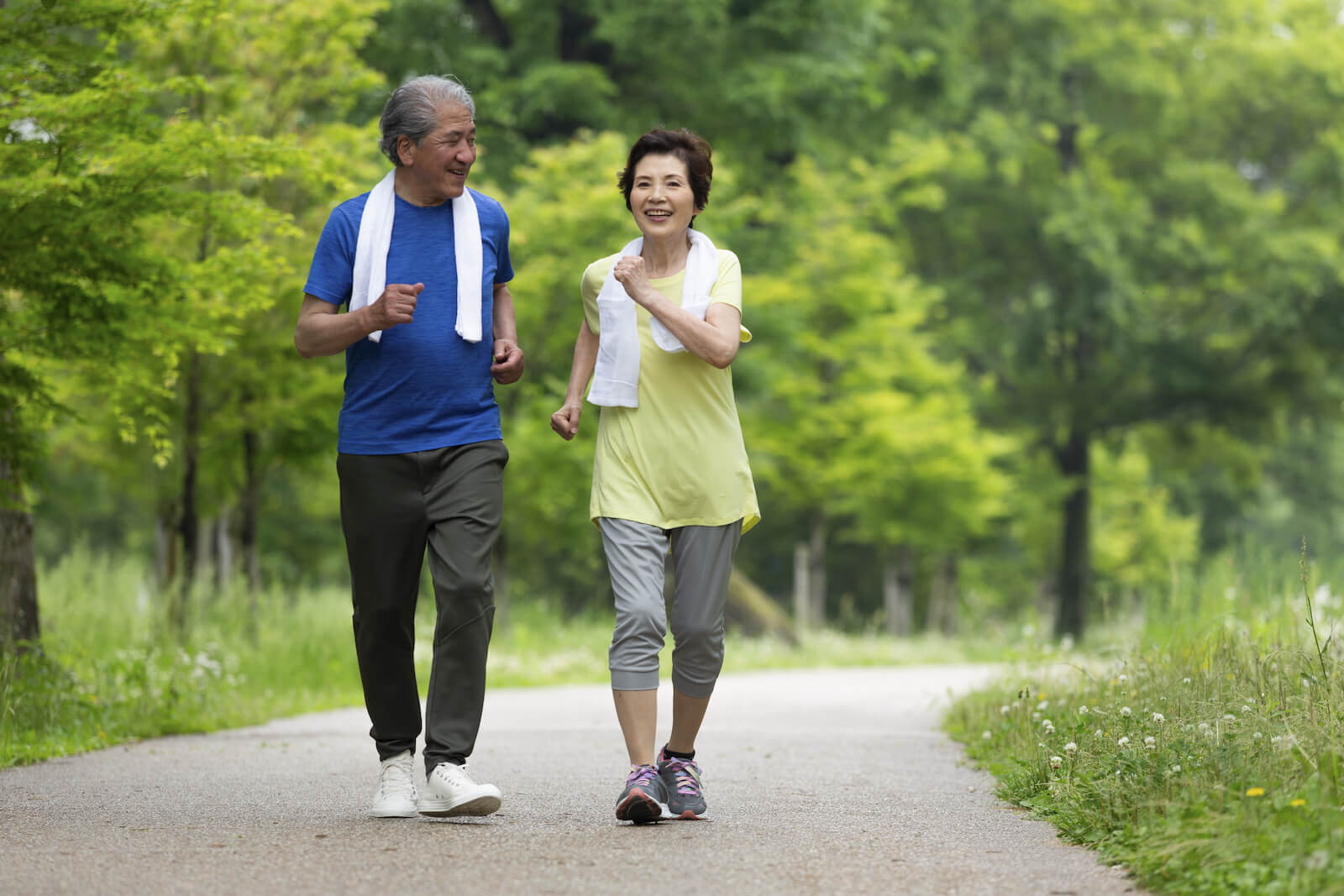 RA fatigue: elderly couple jogging